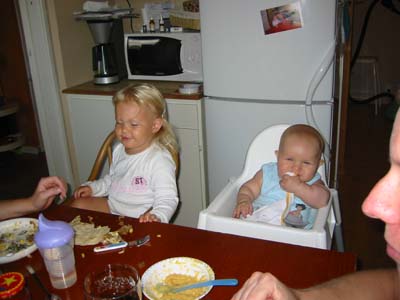 Amanda och hennes familj bj&ouml;d oss p&aring; middag... 