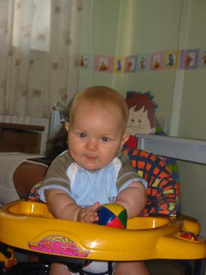 &Aring;h, en till boll, kan man kasta ner den p&aring; golvet ox&aring;? 