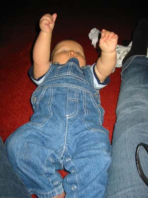 Jag ligger och leker p&aring; biogolvet.