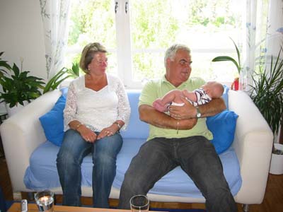 Farmor, farfar och s&aring; jag s&aring;klart!