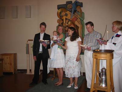 Alla sjunger en psalm. 