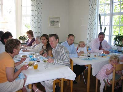 Matdags... Pappa, moster, Elin, Patrik, Amanda, Andreas m.m.