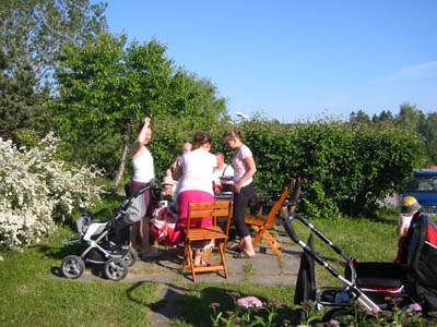 Hmmm... Hur ska vi f&aring; plats allihopa? 