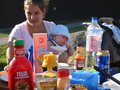 &Aring; s&aring; ytterligare ett foto p&aring; mig och mamma... 